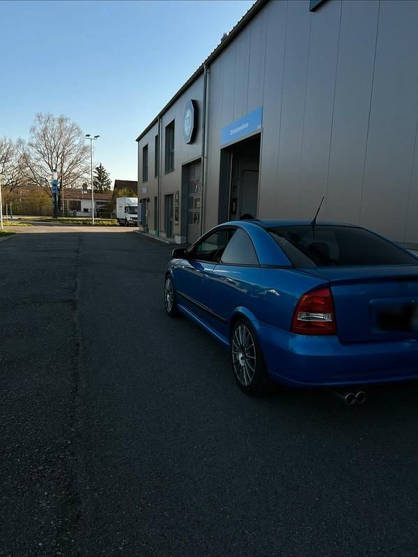 Gebraucht Opel Astra 147 PS (108 kW) 2001 Blau Coupé