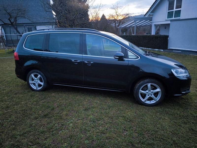 Gebraucht VW Sharan Comfortline 140 PS (102 kW) 2011 Schwarz Van / Kleinbus