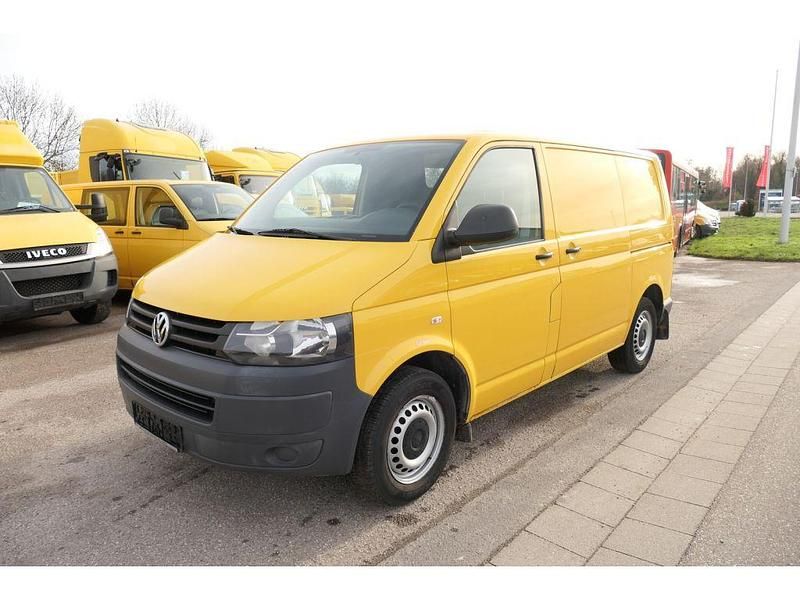 Używany VW Transporter 84 KM (61 kW) 2011 Żółty Van