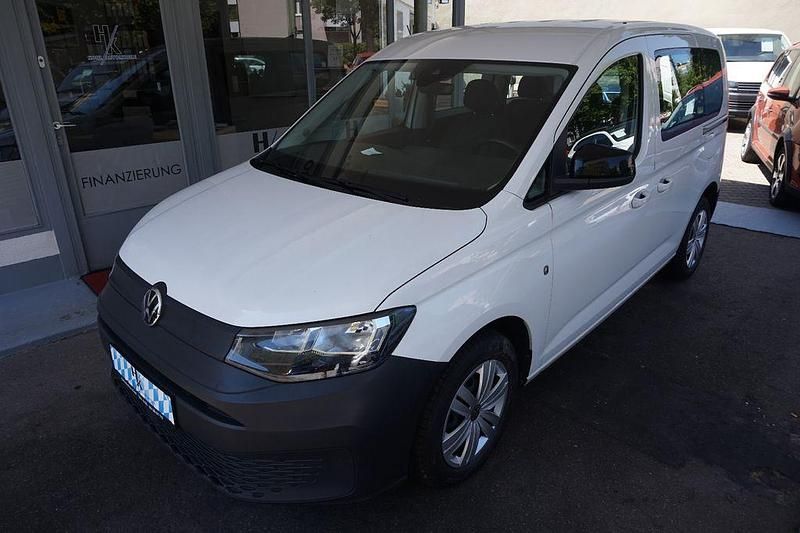 Weiß Gebraucht 2021 VW Caddy Basis Van / Kleinbus | 18.699 € (Etwas zu teuer) - Bild 1/4