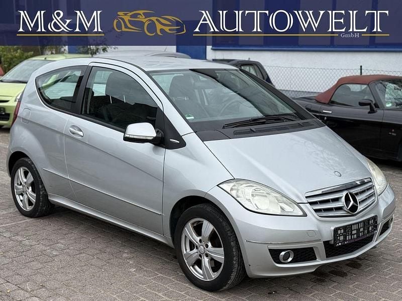 Silber Gebraucht 2008 Mercedes A170 Avantgarde Limousine | 2.390 € (Guter Preis) - Bild 1/4