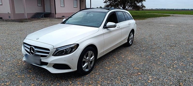 Weiß Gebraucht 2016 Mercedes C200 Kombi | 14.500 € (Fairer Preis) - Bild 1/4