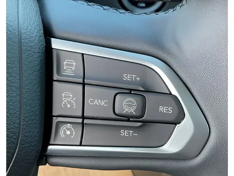 Uusi Jeep Compass Summit 131 HP (96 kW) 2025 Harmaa Katumaasturi