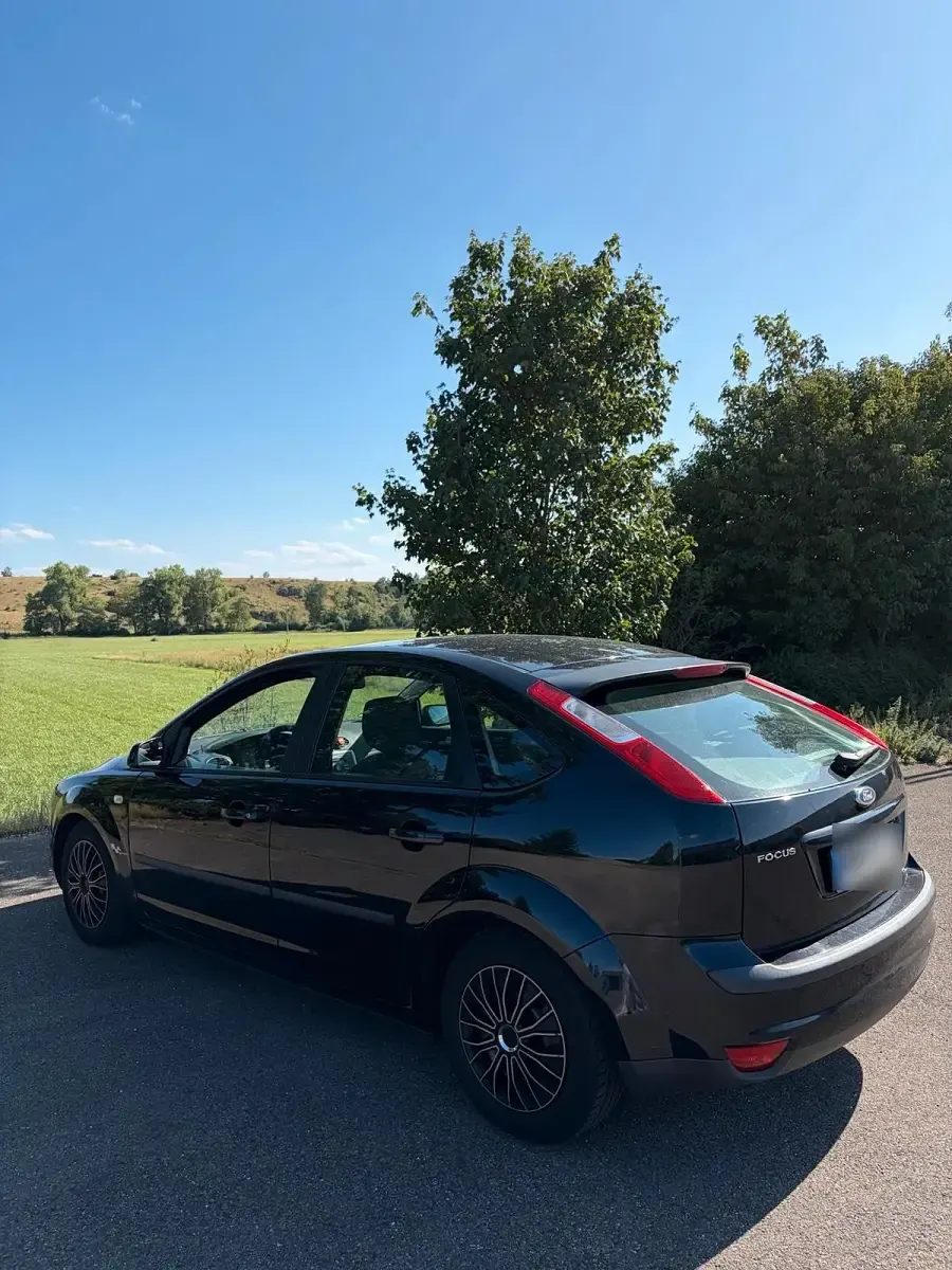 Gebraucht Ford Focus 101 PS (74 kW) 2006 Schwarz Kleinwagen