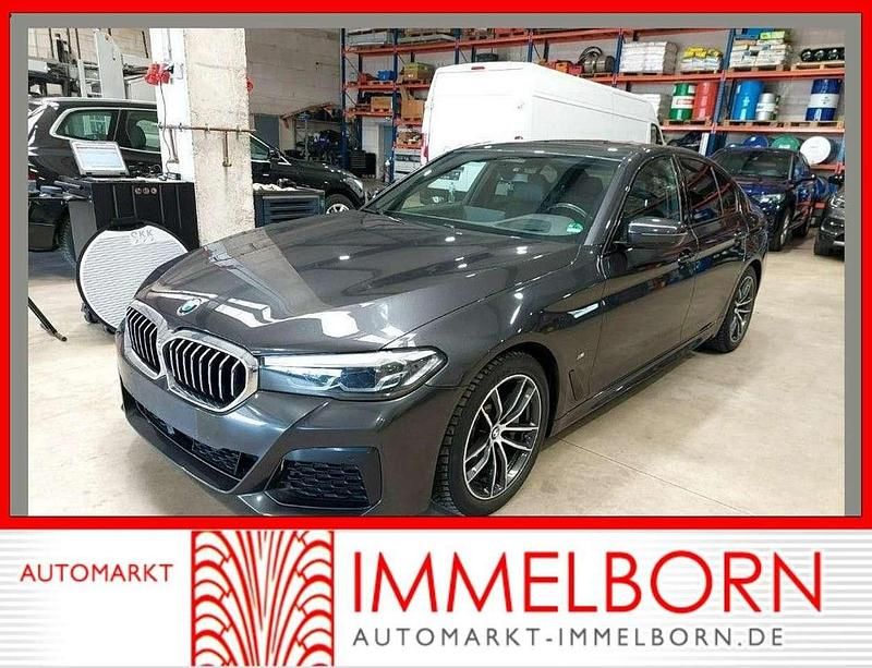 Grau Gebraucht 2023 BMW 530 M Sport Limousine | 40.390 € (Fairer Preis) - Bild 1/3