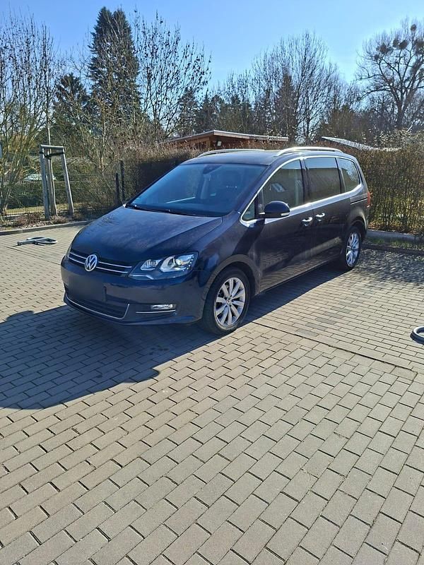 Gebraucht VW Sharan 204 PS (150 kW) 2016 Blau Van / Kleinbus