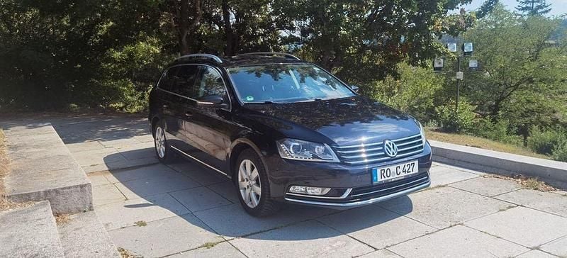 Schwarz Gebraucht 2014 VW Passat R-line Kombi | 7.600 € (Guter Preis) - Bild 1/4