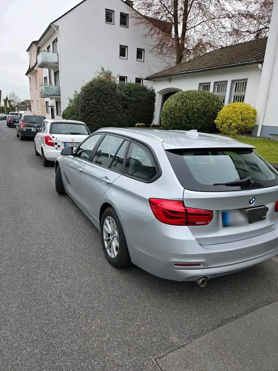 Gebraucht BMW 318 150 PS (110 kW) 2016 Silber Kombi