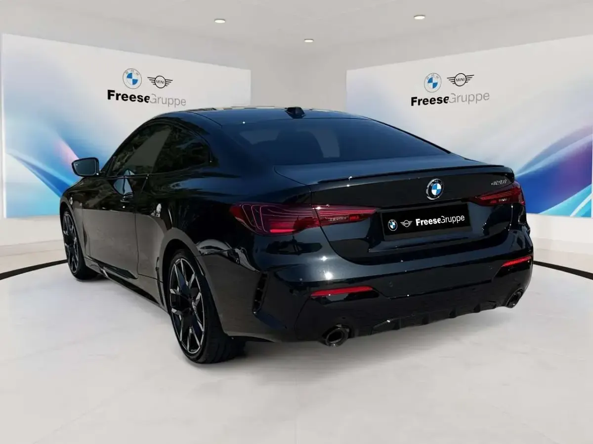 Gebraucht BMW 420 Coupé Shadowline 184 PS (135 kW) 2026 Schwarz Coupé