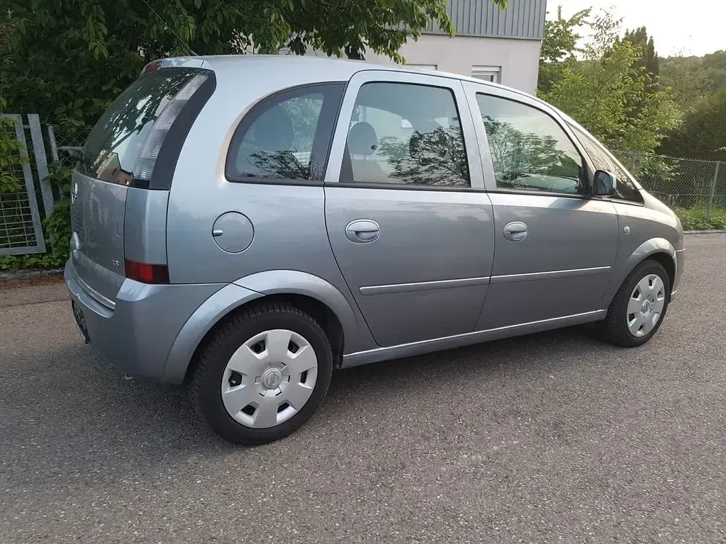 Gebraucht Opel Meriva Edition 105 PS (77 kW) 2006 Silber Van / Kleinbus