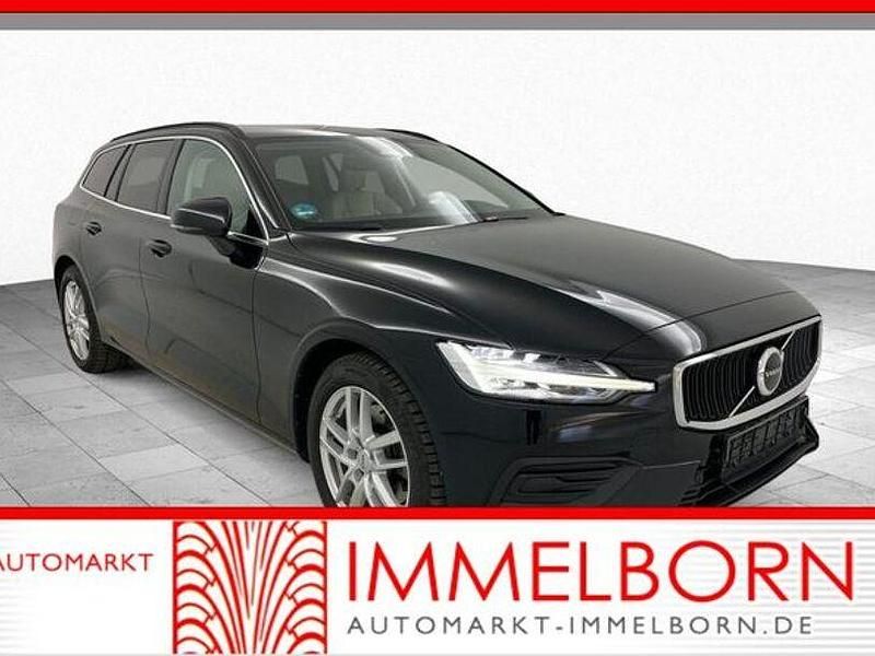 Gebraucht Volvo V60 Core 197 PS (144 kW) 2023 Schwarz Kombi