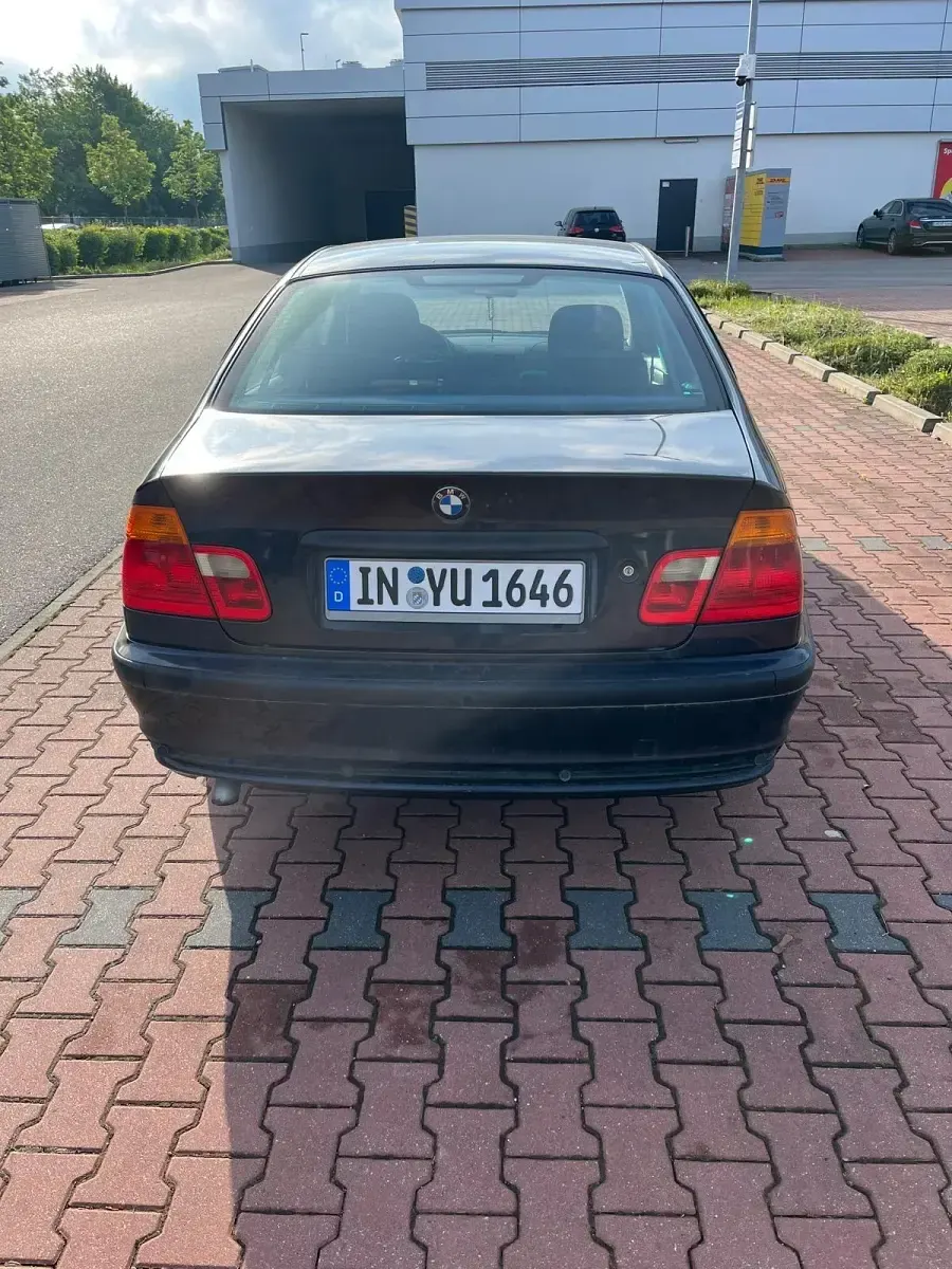 Gebraucht BMW 320 135 PS (99 kW) 1999 Blau Limousine