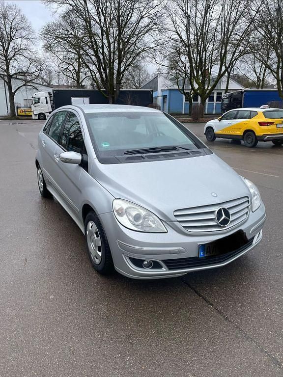 Gebraucht Mercedes B170 158 PS (116 kW) 2007 Silber Van / Kleinbus
