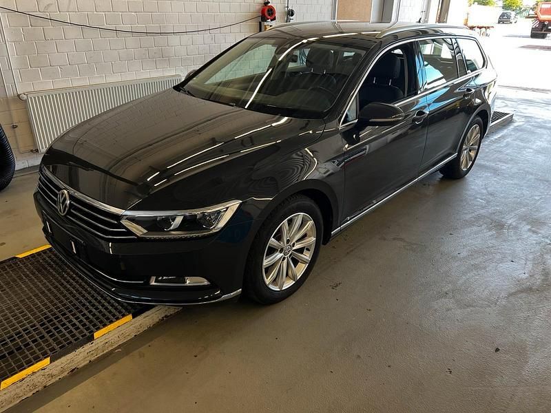 Gebraucht VW Passat 150 PS (110 kW) 2015 Grau Kombi