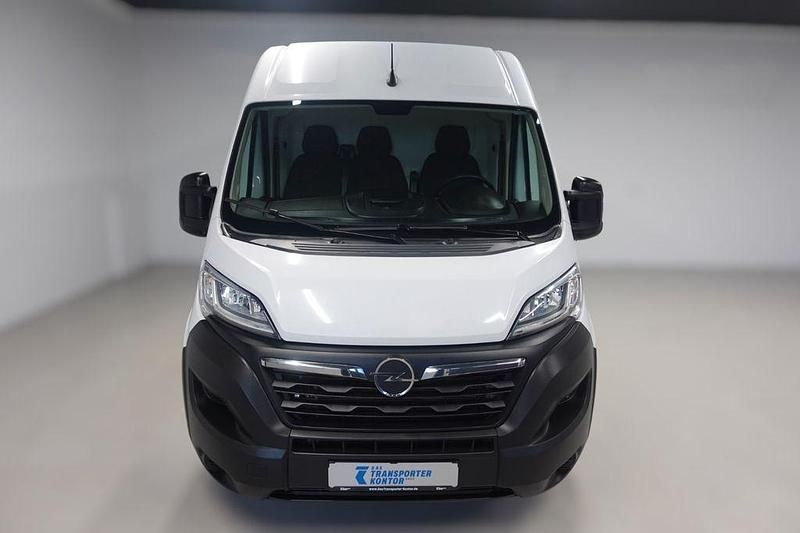 Gebraucht Opel Movano 140 PS (102 kW) 2022 Casabl/arctic/eisweiss/kaolin Van / Kleinbus
