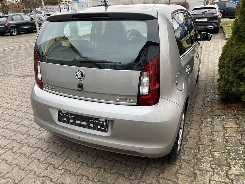Gebraucht Skoda Citigo Ambition 75 PS (55 kW) 2017 Tungstensilber metallic (metallic) Kleinwagen