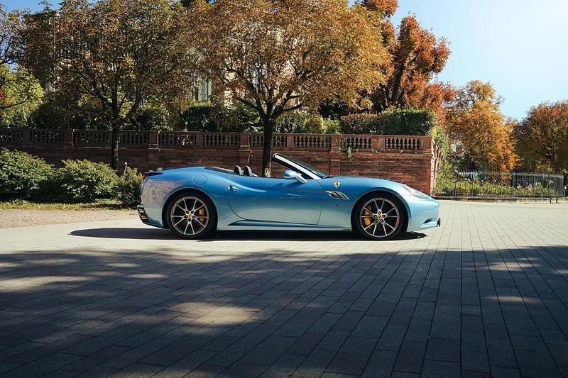 Gebraucht Ferrari California 460 PS (338 kW) 2011 Blau Cabrio