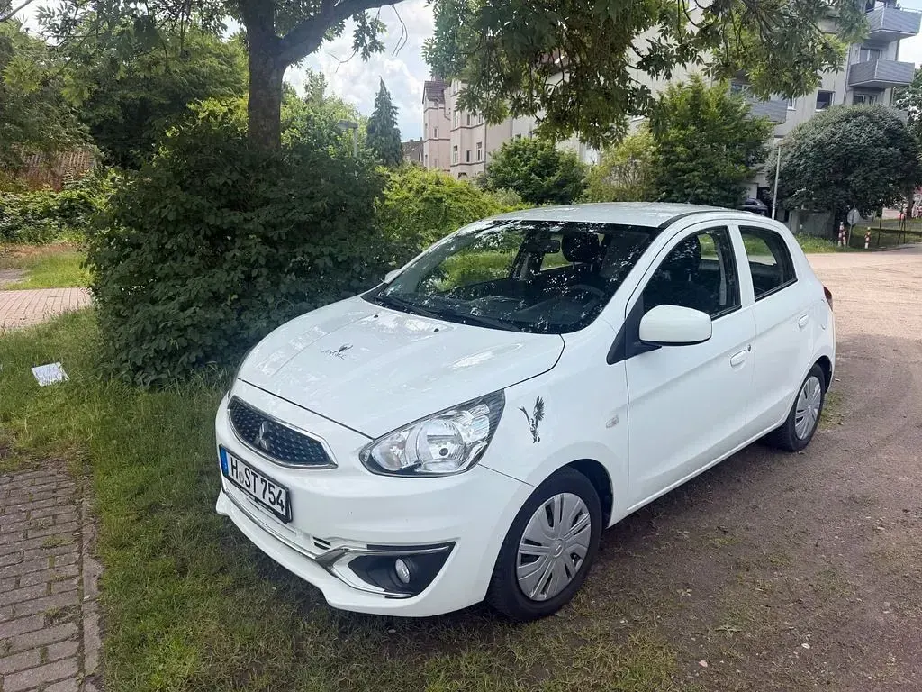 Gebraucht Mitsubishi Space Star 71 PS (52 kW) 2017 Weiß Kleinwagen