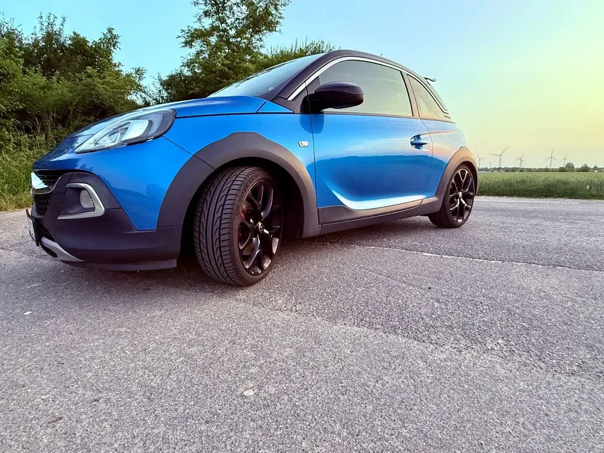 Gebraucht Opel Adam Rocks Rocks S 150 PS (110 kW) 2018 Blau Kleinwagen
