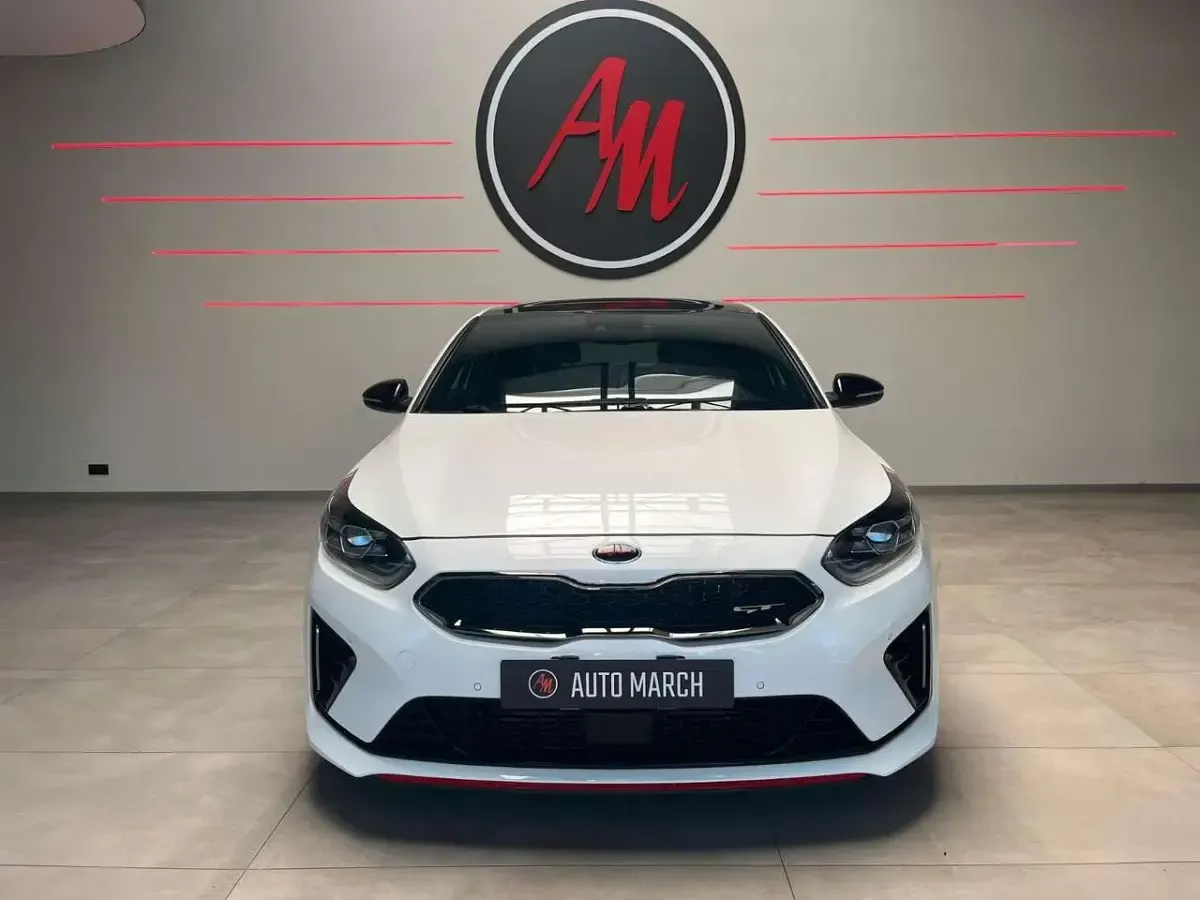Gebraucht Kia ProCeed Comfort 204 PS (150 kW) 2019 Deluxe white metallic Kombi