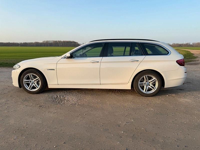 Gebraucht BMW 520 190 PS (139 kW) 2016 Weiß Kombi