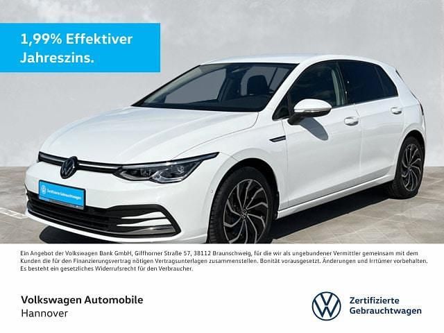 Weiß Gebraucht 2023 VW Golf VIII Style Limousine | 28.890 € (Guter Preis) - Bild 1/3