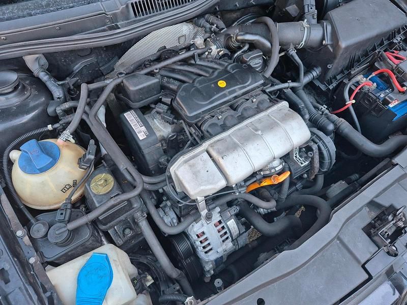 Gebraucht VW Golf IV Edition 115 PS (84 kW) 2001 Schwarz Kleinwagen