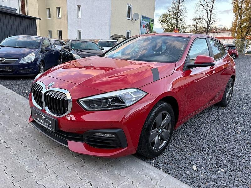Rot Gebraucht 2019 BMW 118 Advantage Kleinwagen | 9.999 € (Superpreis) - Bild 1/4