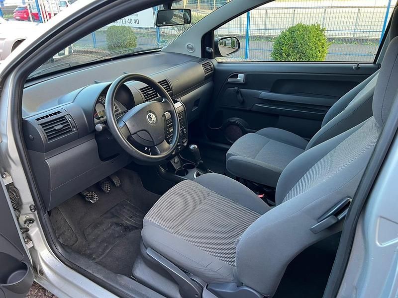 Usata VW Fox 54 CV (39 kW) 2010 Argento Utilitaria