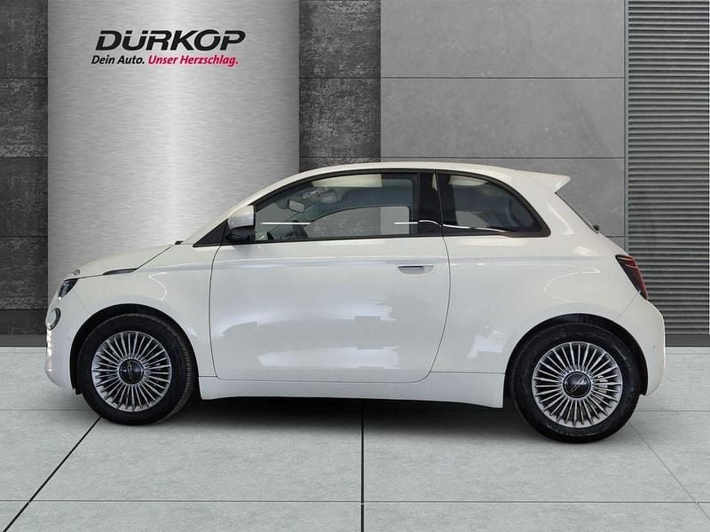 Gebraucht Fiat 500e 86 kW (118 PS) 2023 Arktis weiß Kleinwagen