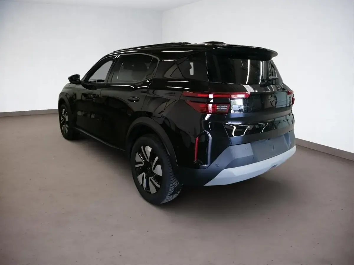 Gebraucht Opel Frontera 83 kW (113 PS) 2025 Schwarz SUV