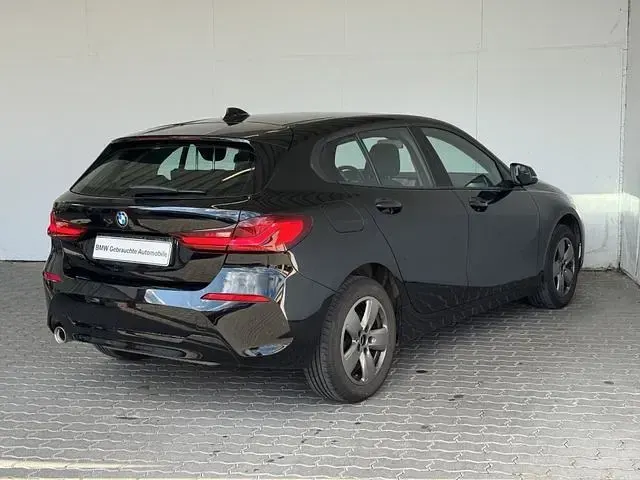 Gebraucht BMW 116 Advantage 109 PS (80 kW) 2023 Schwarz Kleinwagen