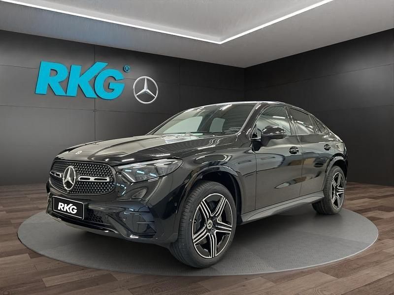 Schwarz Gebraucht 2025 Mercedes GLC300e AMG Coupé | 76.320 € (Teuer) - Bild 1/4