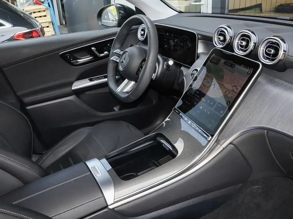 Gebraucht Mercedes GLC200 AMG 204 PS (150 kW) 2025 Schwarz SUV