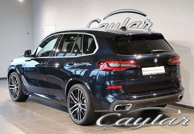 Gebraucht BMW X5 M 400 PS (294 kW) 2020 Carbonschwarz metallic SUV