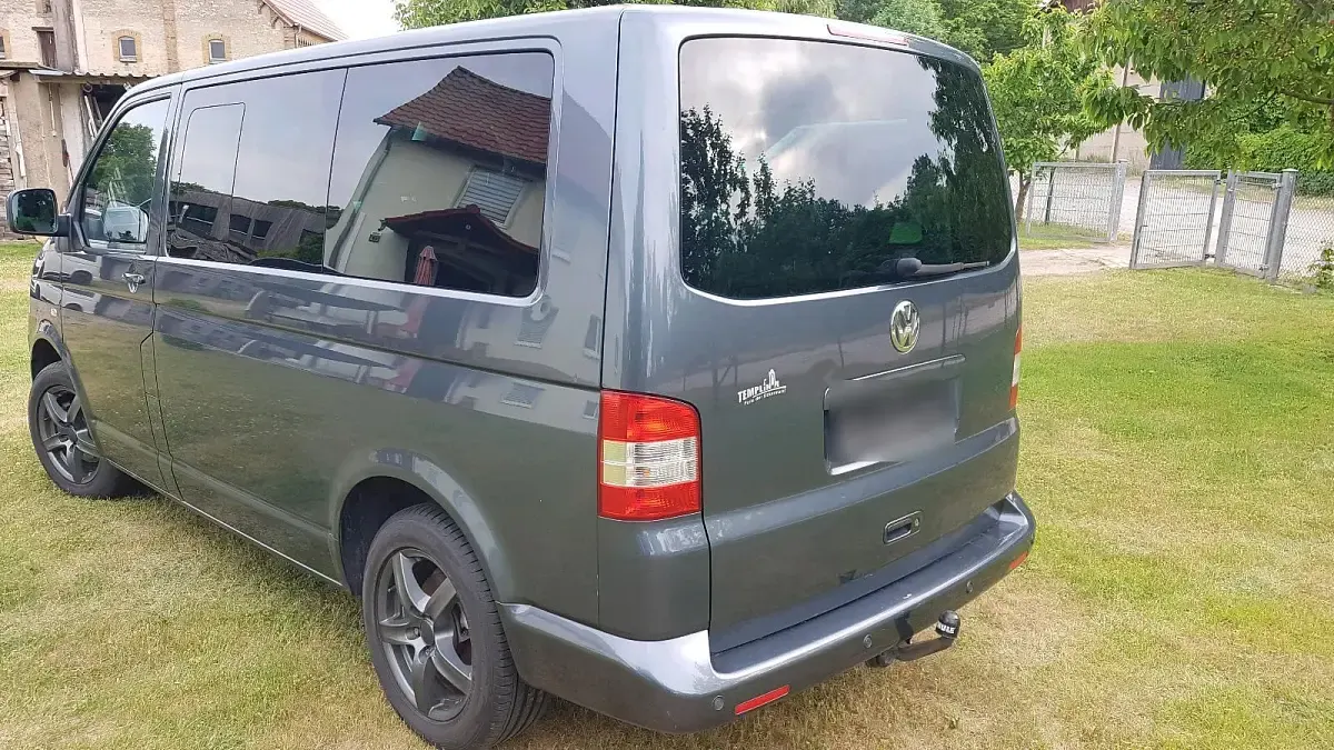 Gebraucht VW Multivan Startline 133 PS (97 kW) 2008 Grau Van / Kleinbus