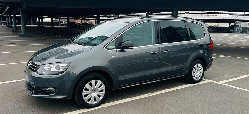 Usata VW Sharan 140 CV (102 kW) 2012 Grigio Monovolume