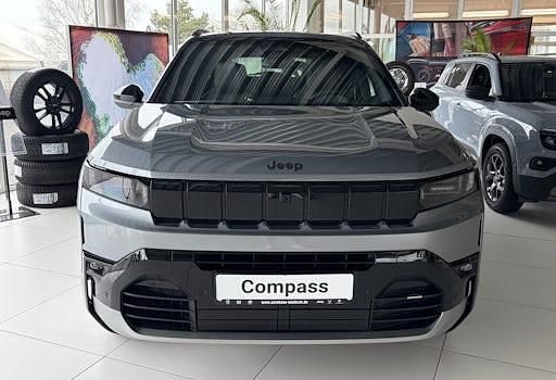 Neu Jeep Compass 145 PS (106 kW) 2026 Grau SUV
