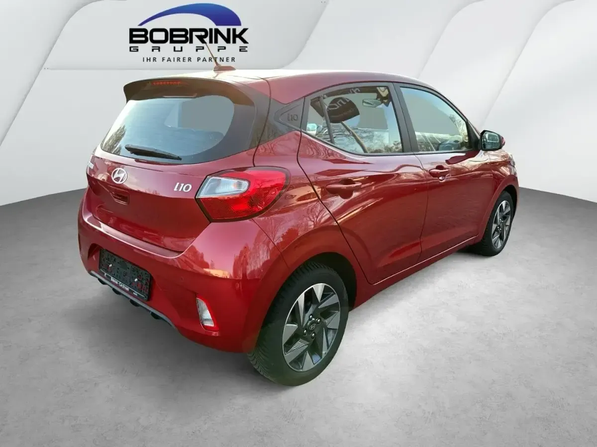 Gebraucht Hyundai i10 Trend 63 PS (46 kW) 2025 Rot Kleinwagen