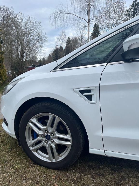 Gebraucht Ford S-MAX Titanium 209 PS (153 kW) 2016 Weiß Van / Kleinbus