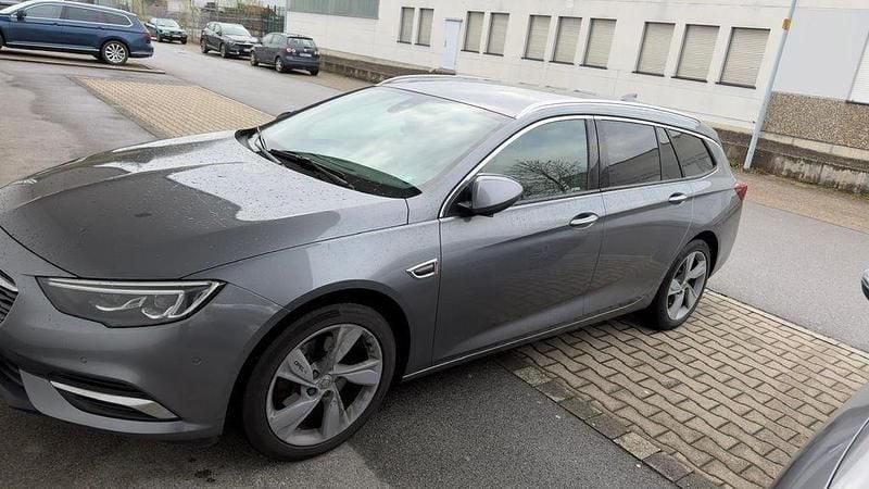 Second-hand Opel Insignia 170 CP (125 kW) 2017 Gri Break