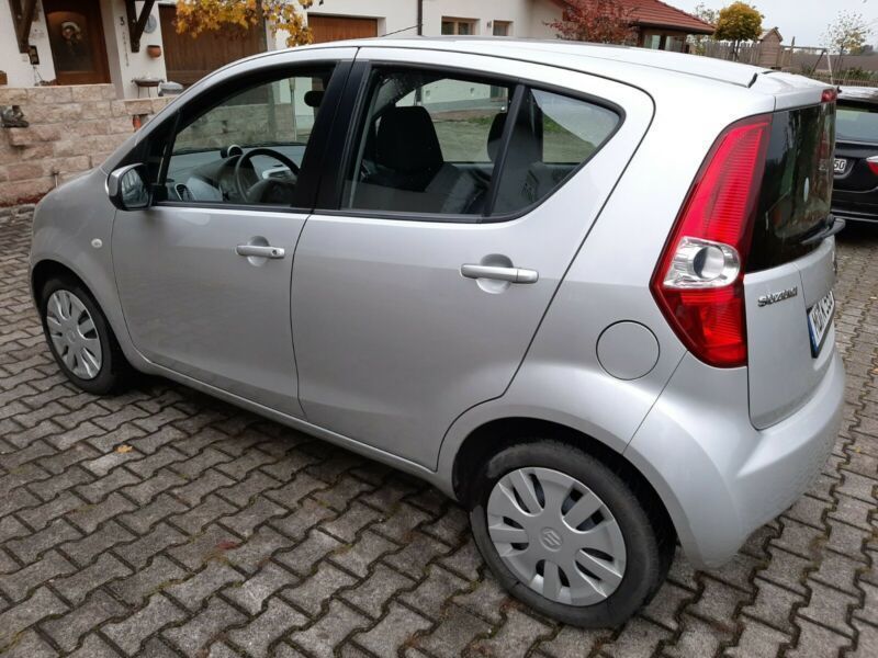 Suzuki splash 2010
