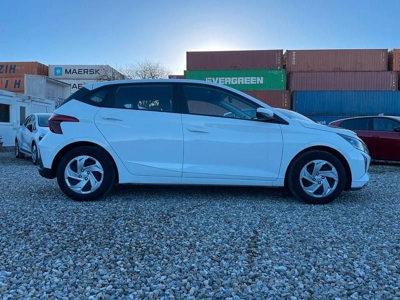 Gebraucht Hyundai i20 Select 79 PS (58 kW) 2025 Weiß Limousine
