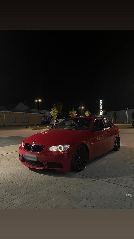 Gebraucht BMW 330 231 PS (169 kW) 2007 Rot Coupé