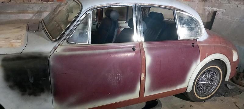 Weiß Gebraucht 2025 Jaguar MK II Limousine | 5.050 € - Bild 1/4