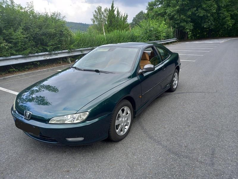 Grün Gebraucht 1999 Peugeot 406 Coupe Coupé | 9.500 € (Etwas zu teuer) - Bild 1/4