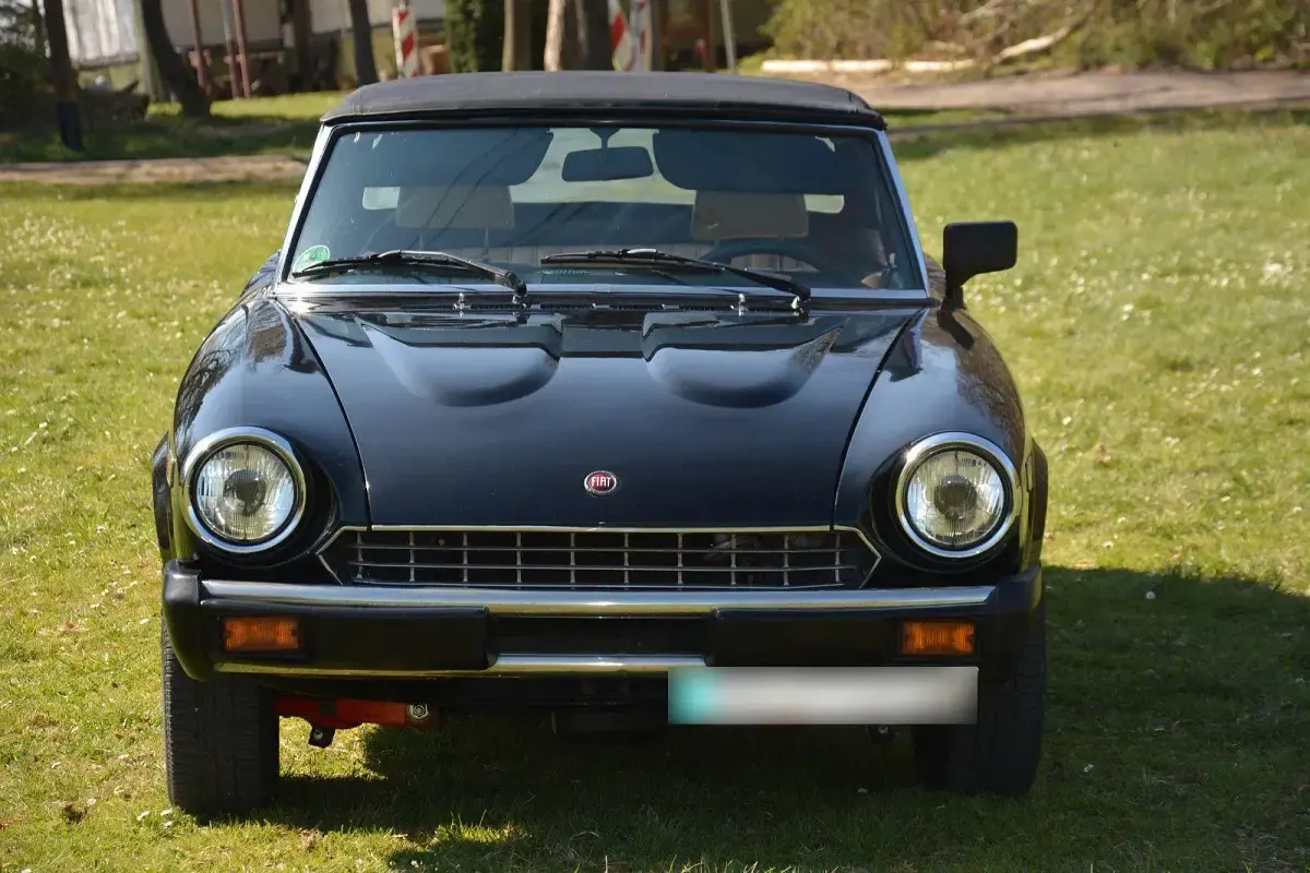 Gebraucht Fiat 124 Spider 105 PS (77 kW) 1981 Schwarz Cabrio