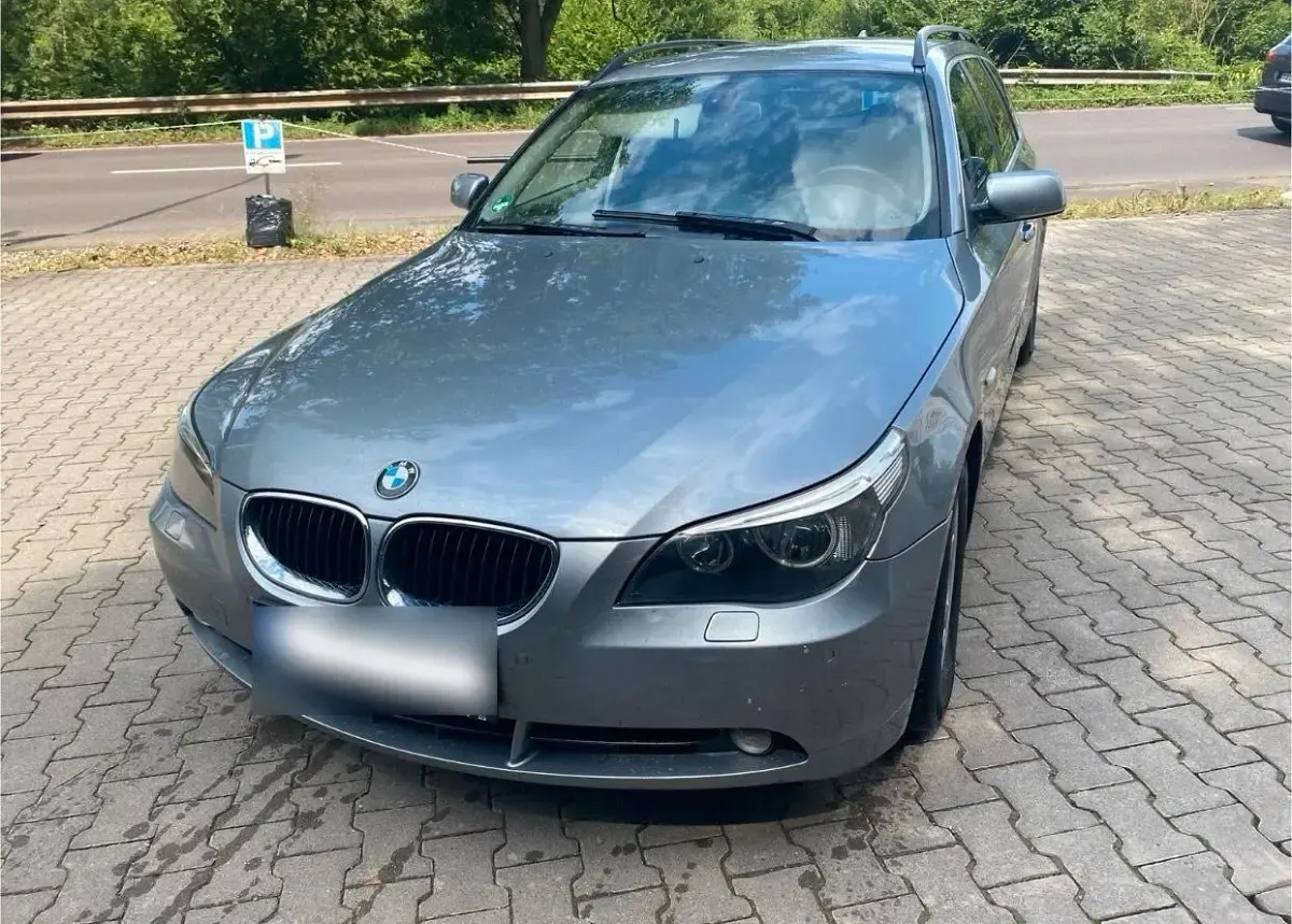 Gebraucht BMW 525 177 PS (130 kW) 2005 Silber Kombi