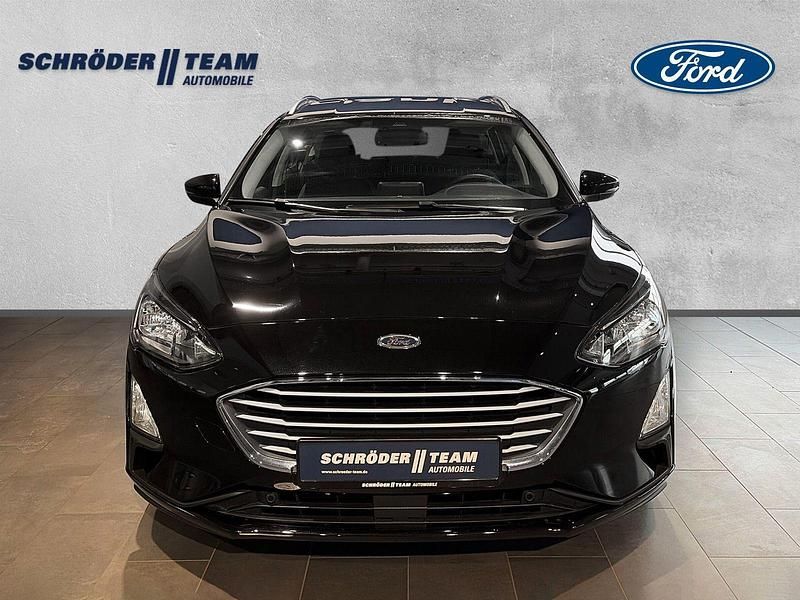 Gebraucht Ford Focus Cool & Connect 125 PS (91 kW) 2022 Schwarz Kombi