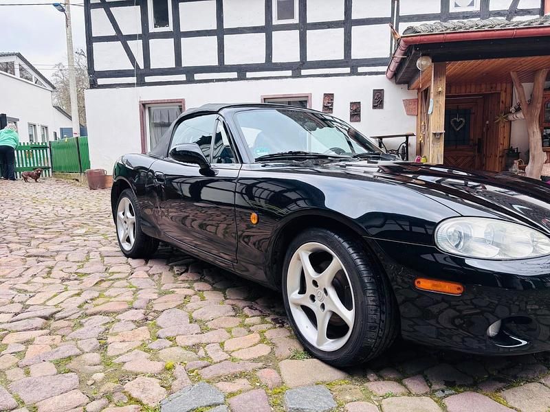 Usata Mazda MX5 140 CV (102 kW) 2003 Nero Cabrio
